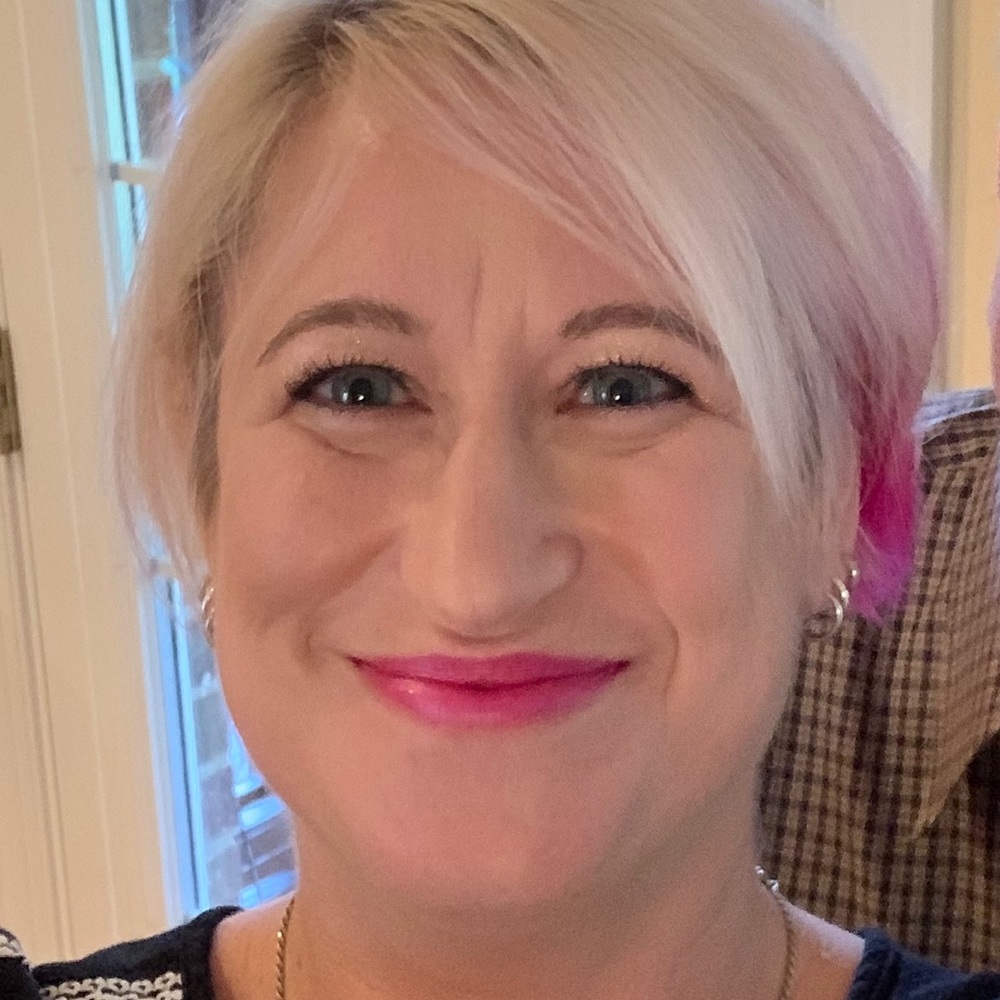 Meet your Posher, Leigh